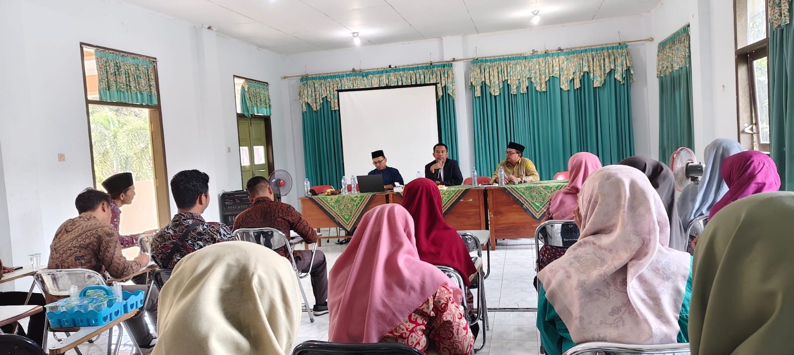 Rektor Institut Ahmad Dahlan Probolinggo dan LPM ITBKES Muhammadiyah Tulungagung Gerakkan Penguatan Kapasitas Dosen di STIT Muhammadiyah Kediri